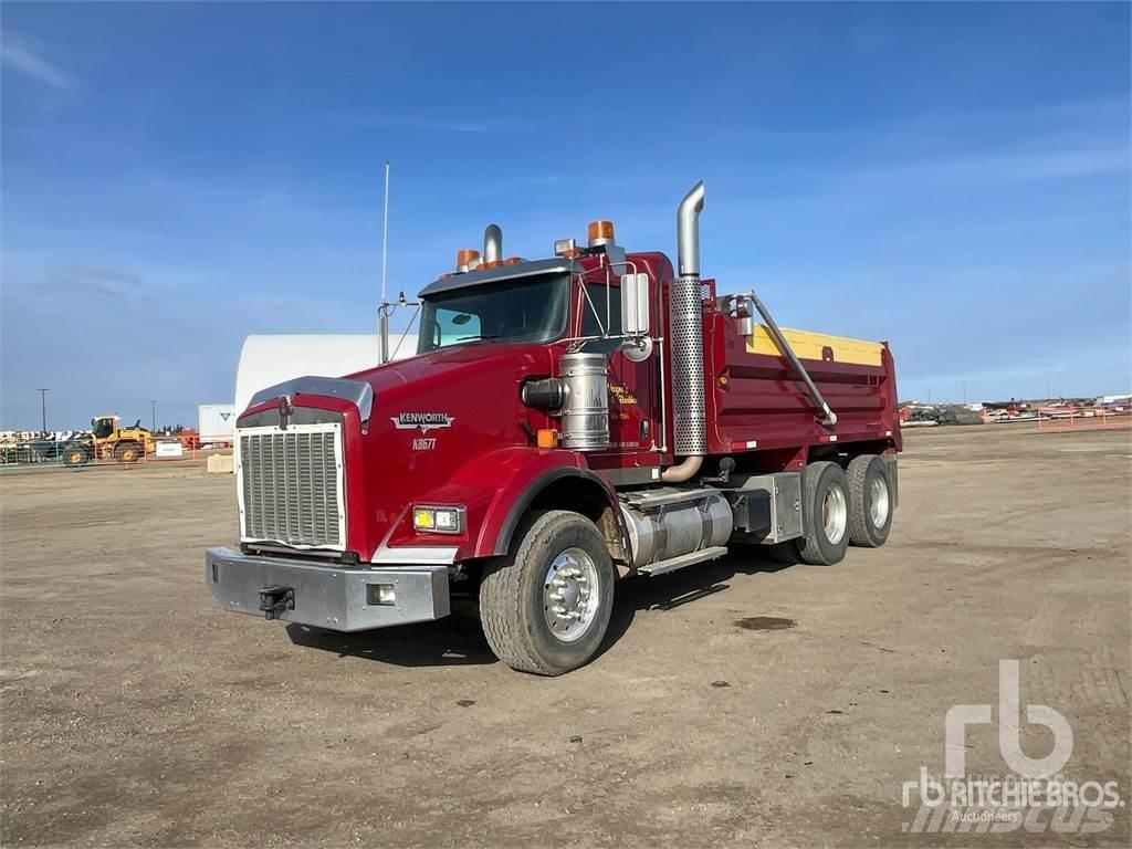 Kenworth T800 Lastbiler med tip