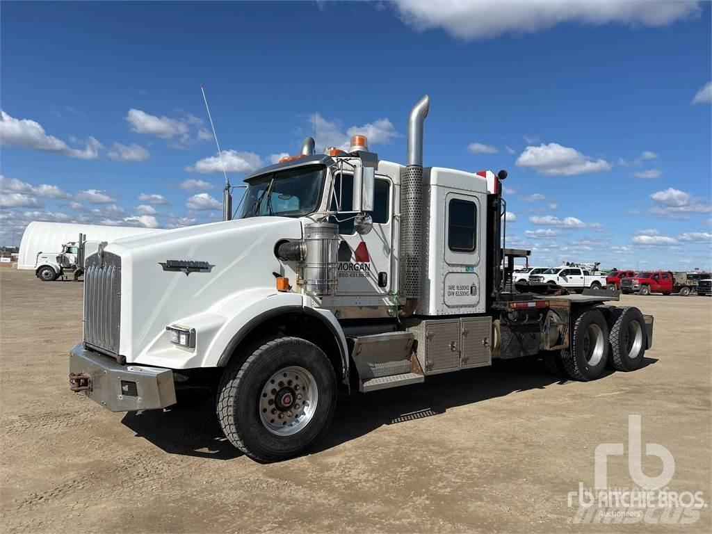 Kenworth T800 Flatbed lastbiler med spil