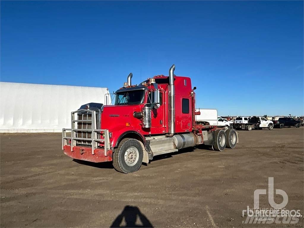 Kenworth W900 Flatbed lastbiler med spil
