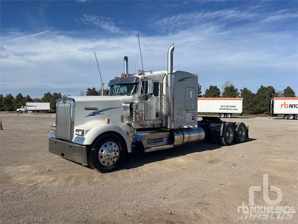 Kenworth W900 Trækkere