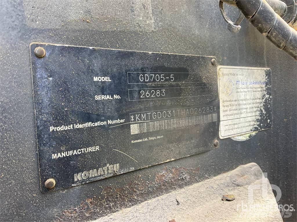 Komatsu GD705-5 Vejhøvle / Gradere