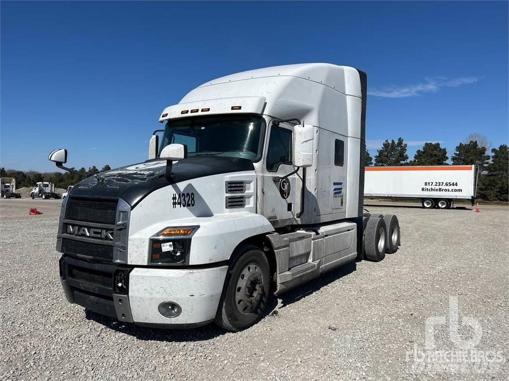 Mack AN64T Trækkere