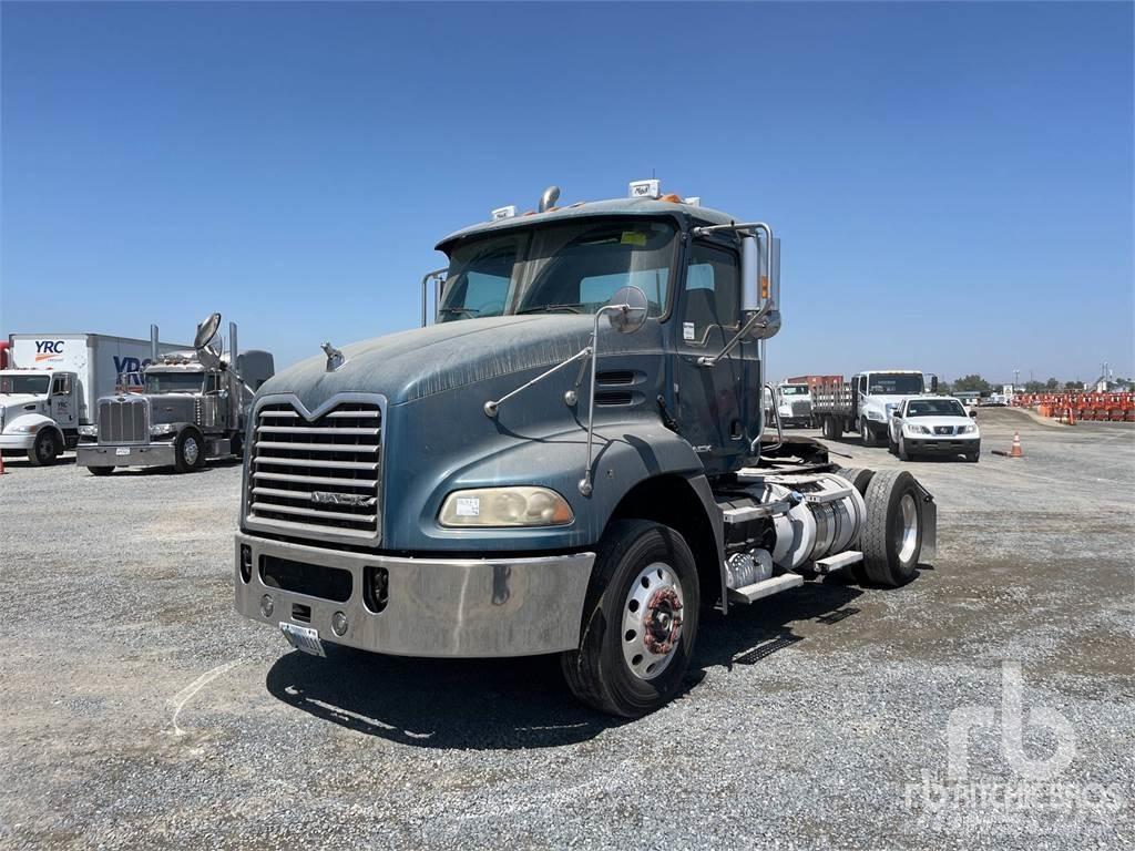 Mack CH612 Trækkere
