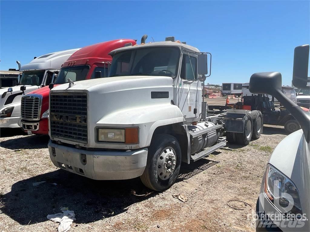 Mack CH613 Trækkere