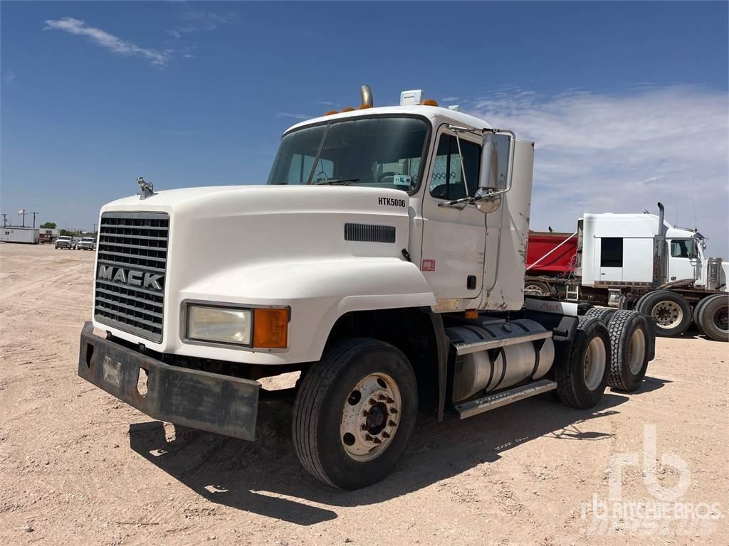 Mack CH613 Trækkere