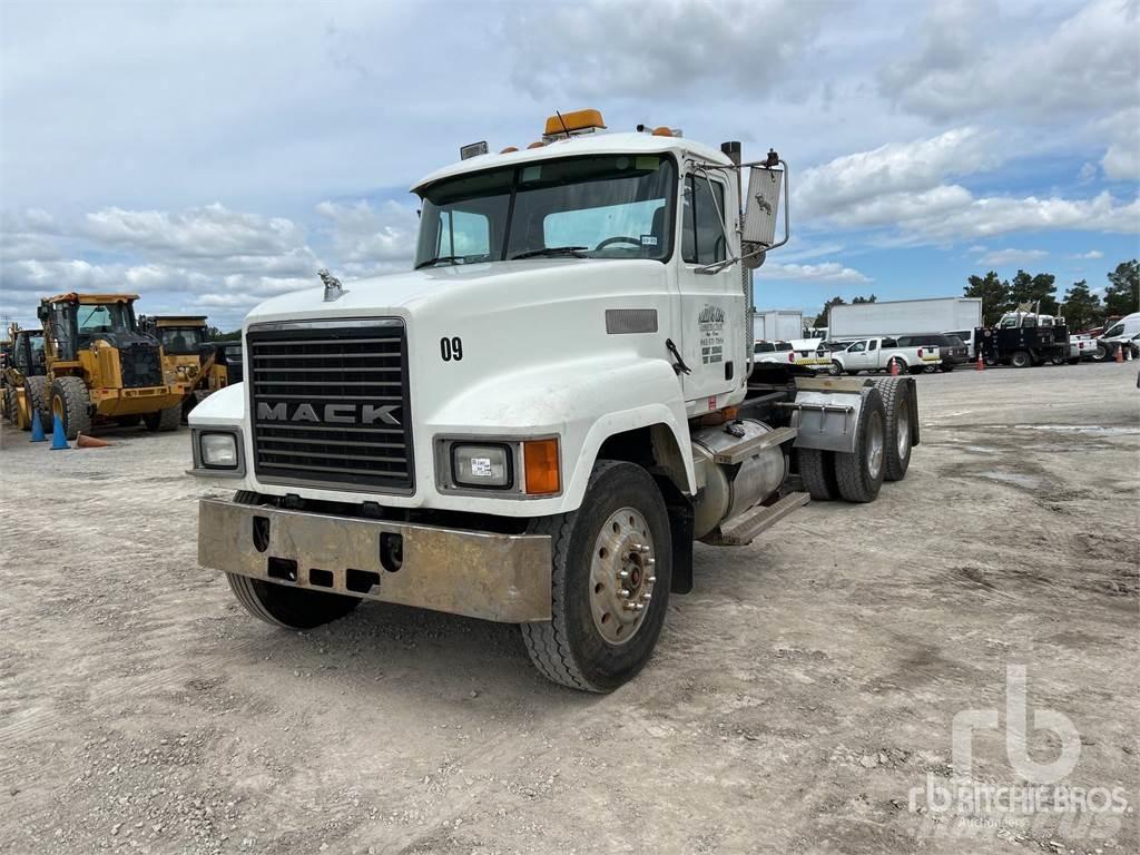 Mack CH613 Trækkere