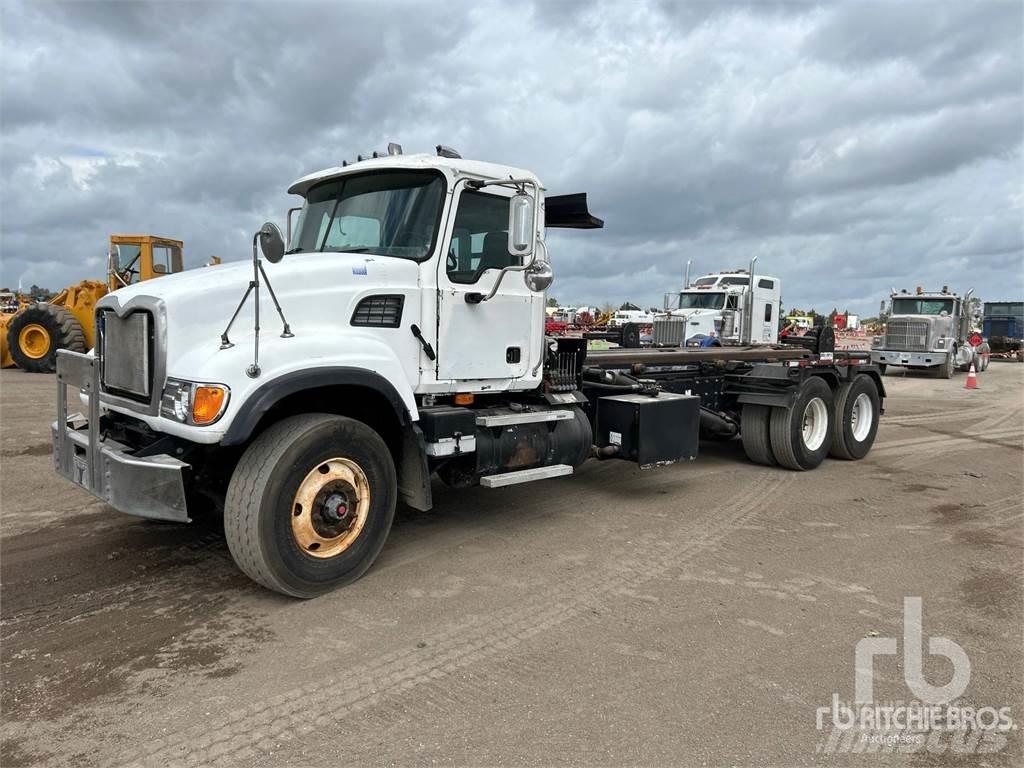 Mack CV713 Demonterbare/wirehejs lastbiler