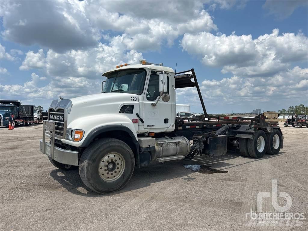Mack CV713 Demonterbare/wirehejs lastbiler