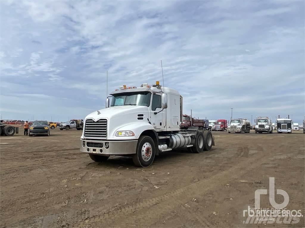 Mack CXU613 Trækkere