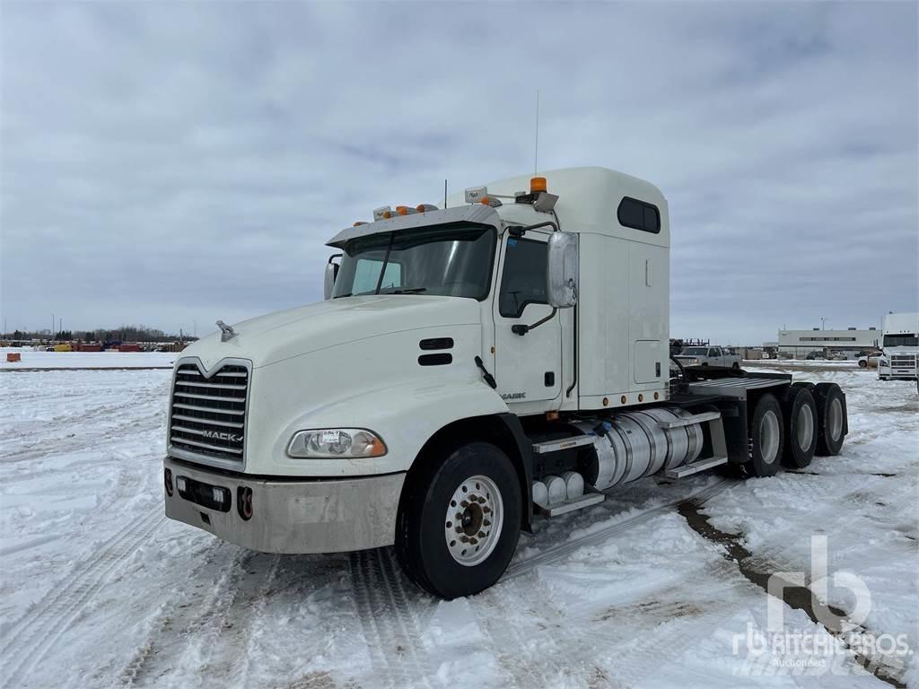 Mack CXU614 Trækkere