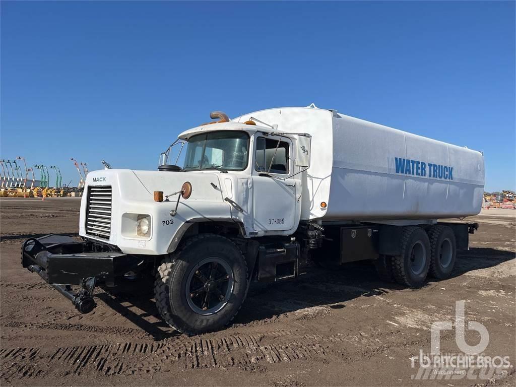 Mack DM Tankvogne - vand