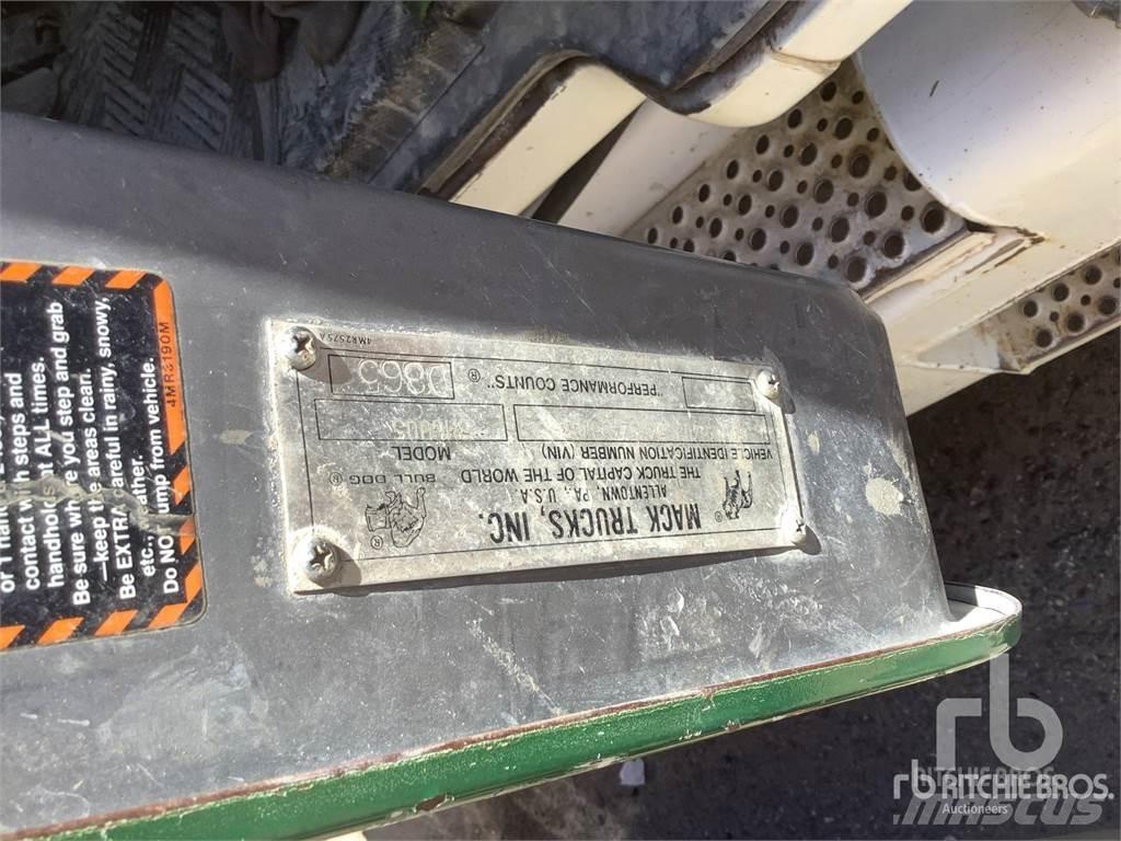 Mack DM690S Betonbiler