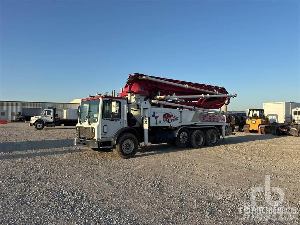 Mack MR Betonbiler