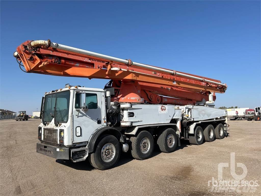 Mack MR688S Betonbiler