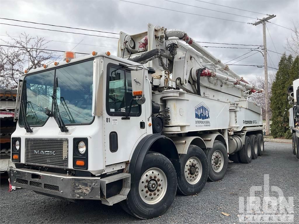Mack MR688S Betonbiler