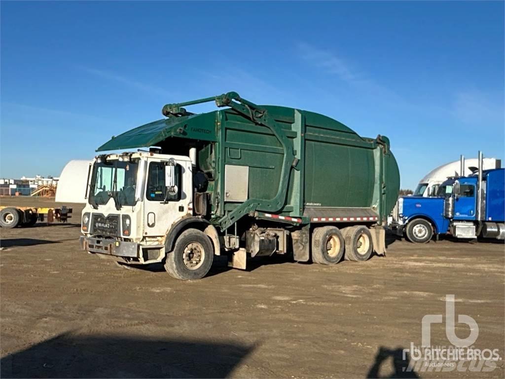 Mack MRU613 Renovationslastbiler