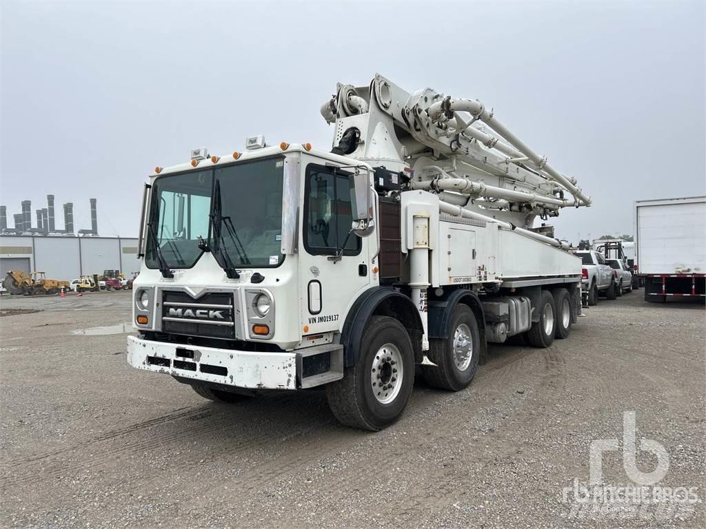 Mack MRU613 Betonbiler