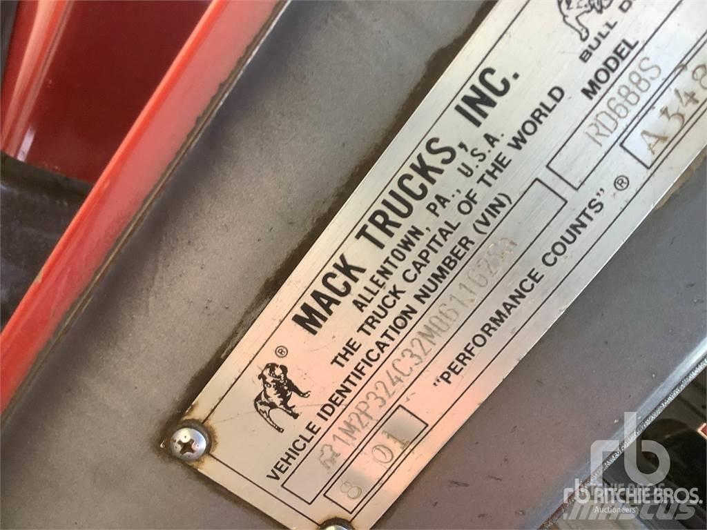Mack RD688S Demonterbare/wirehejs lastbiler