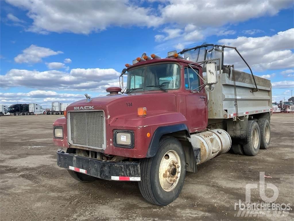 Mack RD688S Lastbiler med tip