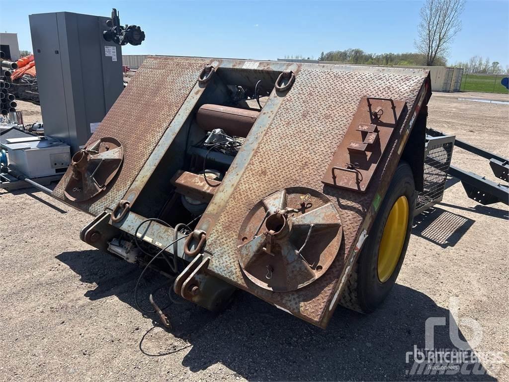 Nelson DET-10 Semi-trailer med lad/flatbed