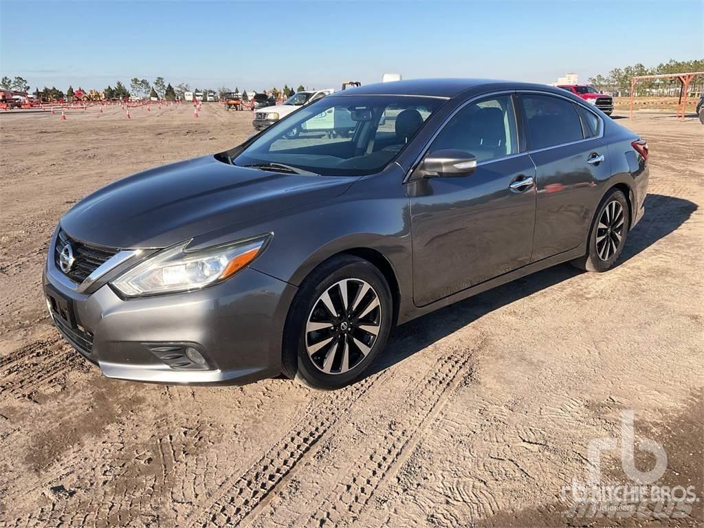 Nissan ALTIMA Biler