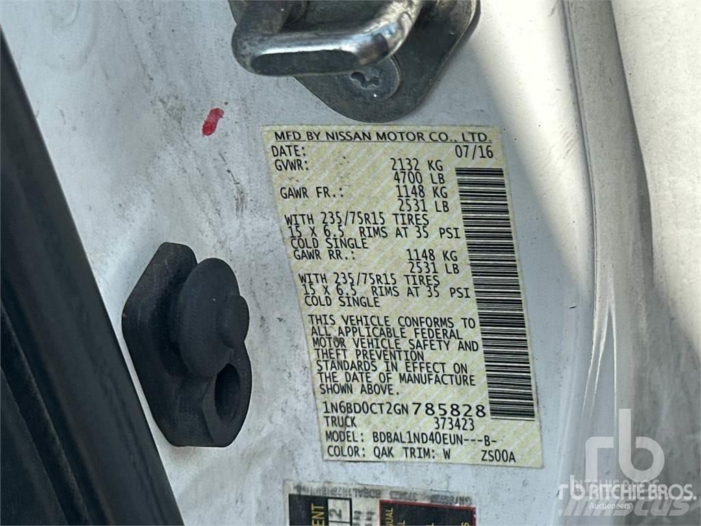 Nissan FRONTIER Pickup/Sideaflæsning