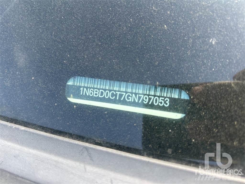 Nissan FRONTIER Pickup/Sideaflæsning