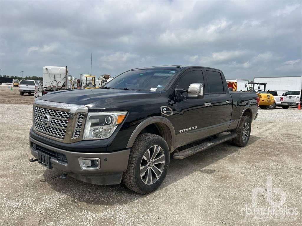 Nissan TITAN Pickup/Sideaflæsning