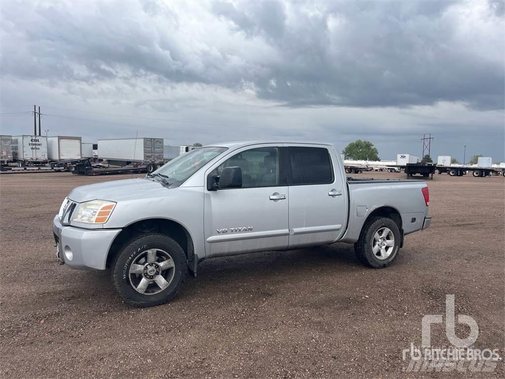Nissan TITAN Pickup/Sideaflæsning