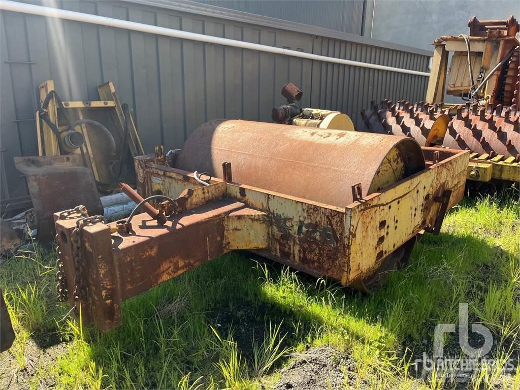 Pacific V12D Jordvibrationstromler