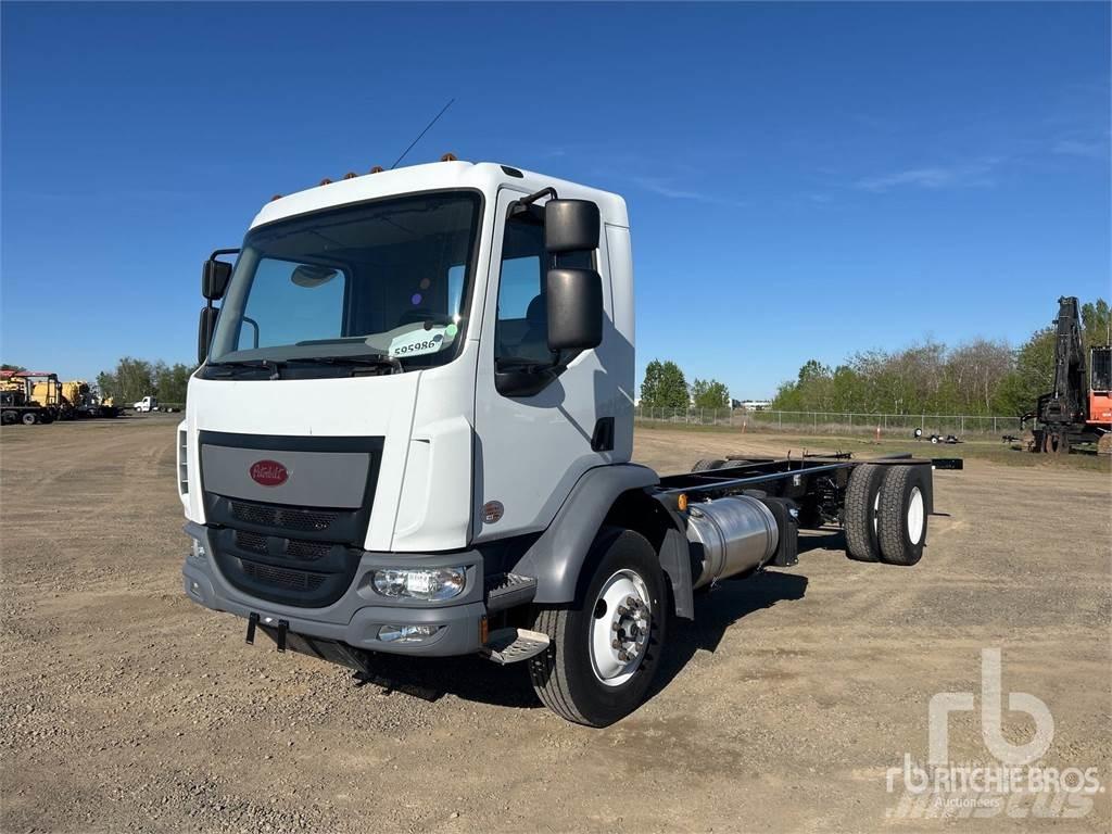 Peterbilt 220 Chassis
