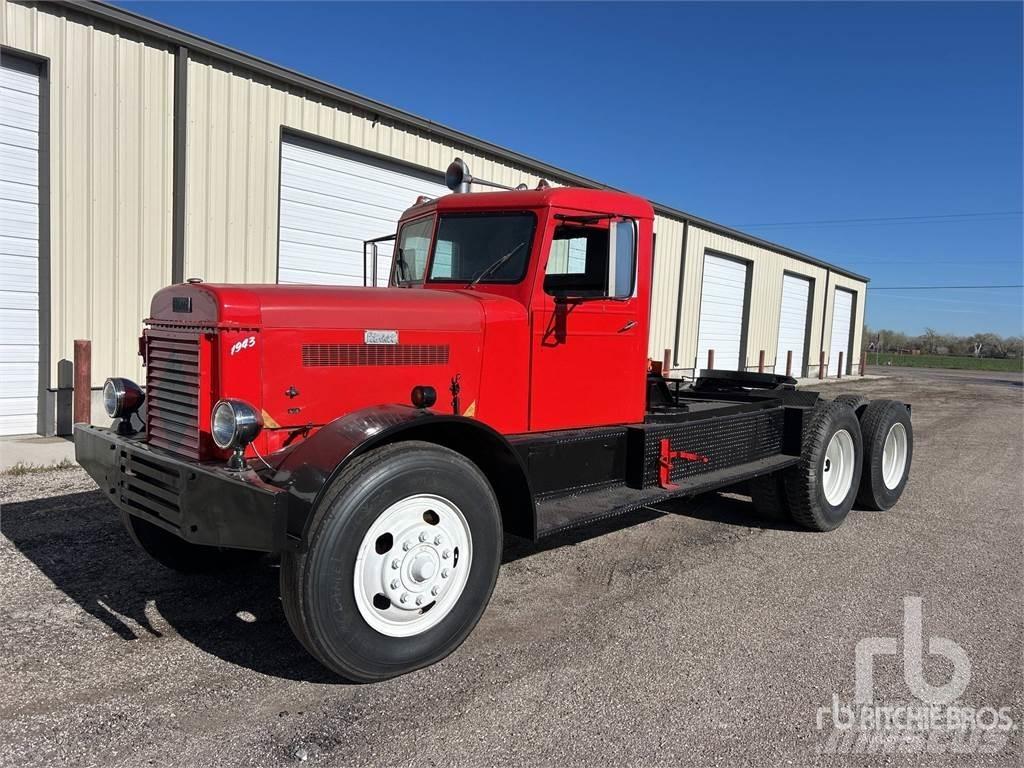Peterbilt 354DT Trækkere