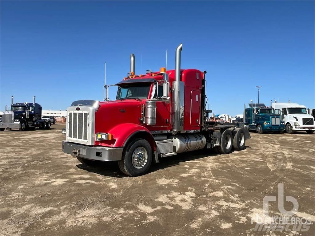 Peterbilt 367 Flatbed lastbiler med spil