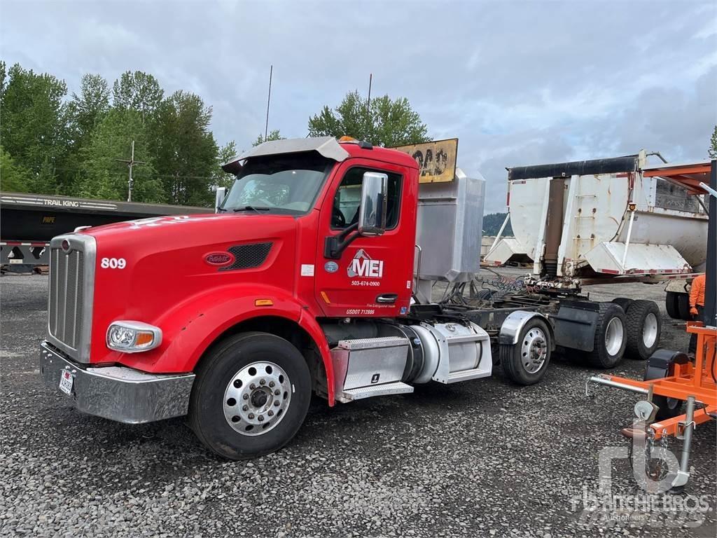 Peterbilt 567 Trækkere