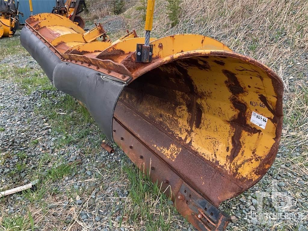 R132TM-CUSTOM Andet udstyr til vej- og snerydning