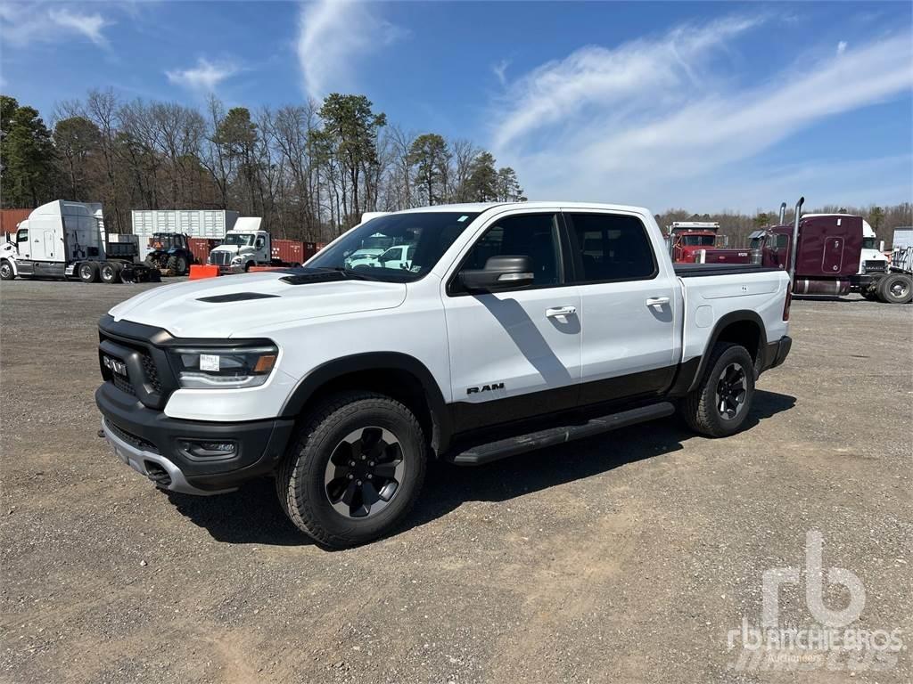 RAM 1500 Pickup/Sideaflæsning