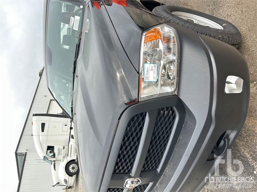 RAM 1500 Pickup/Sideaflæsning