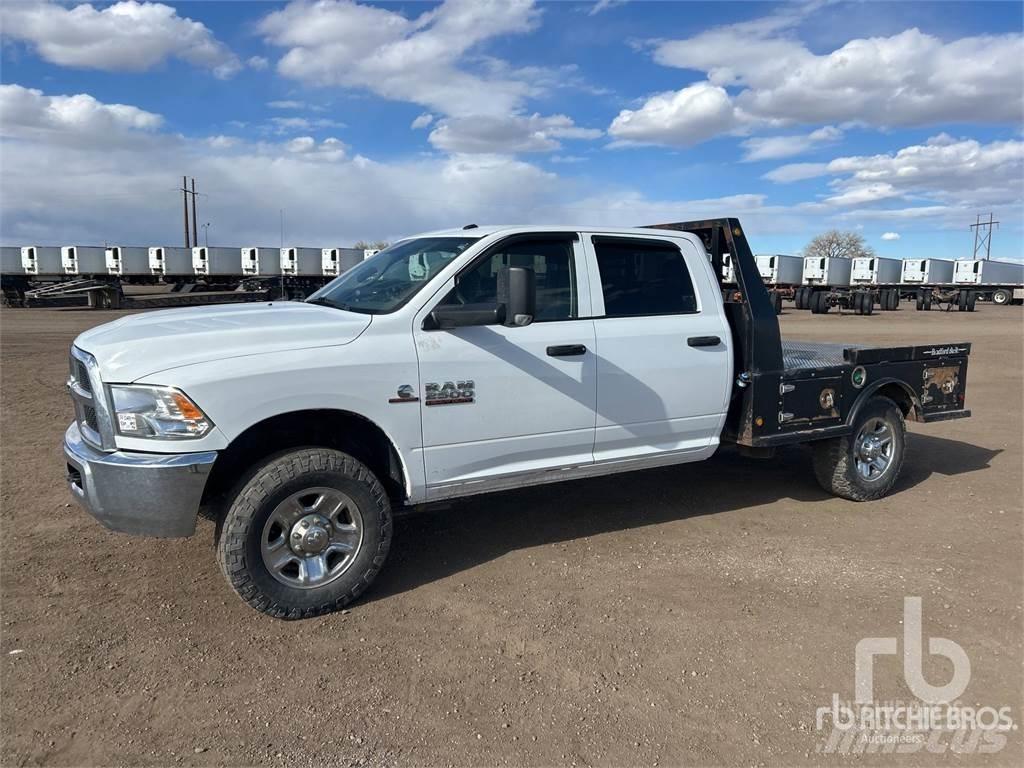 RAM 2500 Lastbil med lad/Flatbed