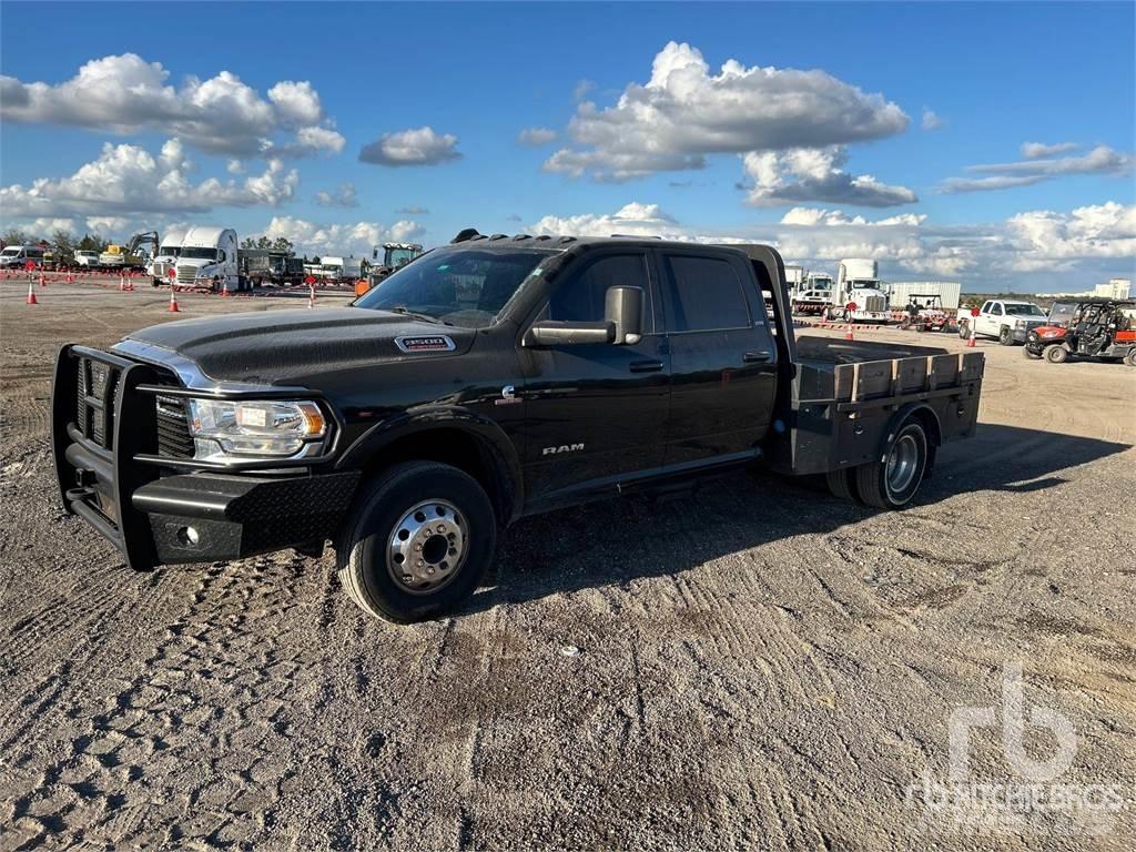 RAM 3500 Lastbil med lad/Flatbed