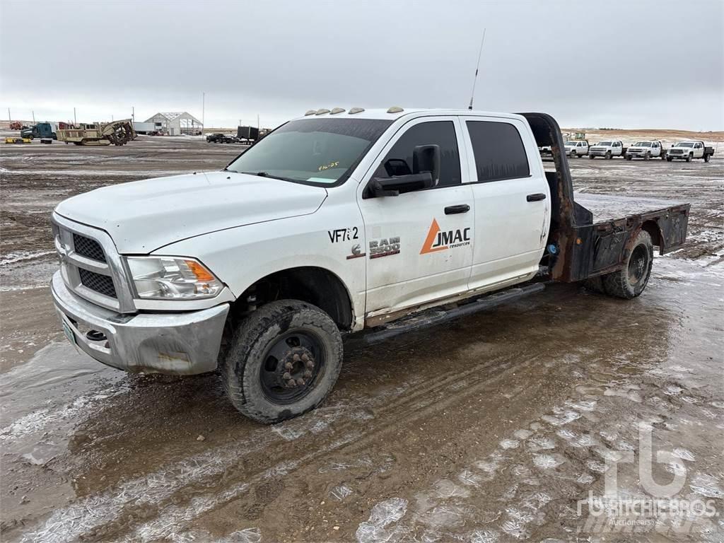 RAM 3500 Lastbil med lad/Flatbed