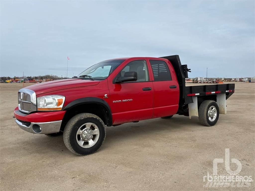 RAM 3500 Lastbil med lad/Flatbed