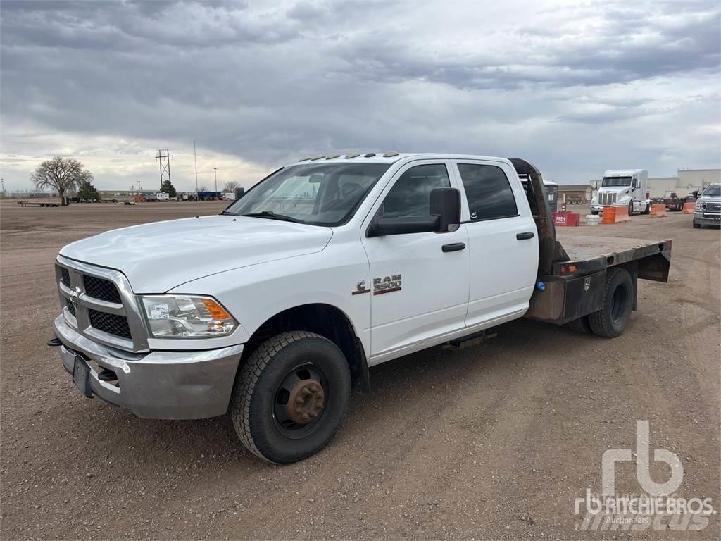 RAM 3500 Lastbil med lad/Flatbed