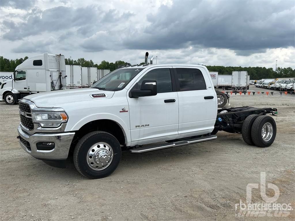 RAM 3500 Chassis