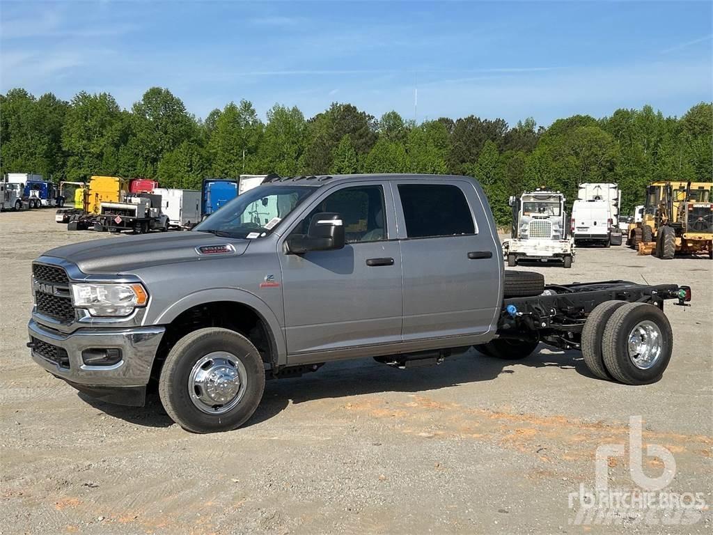 RAM 3500 Chassis