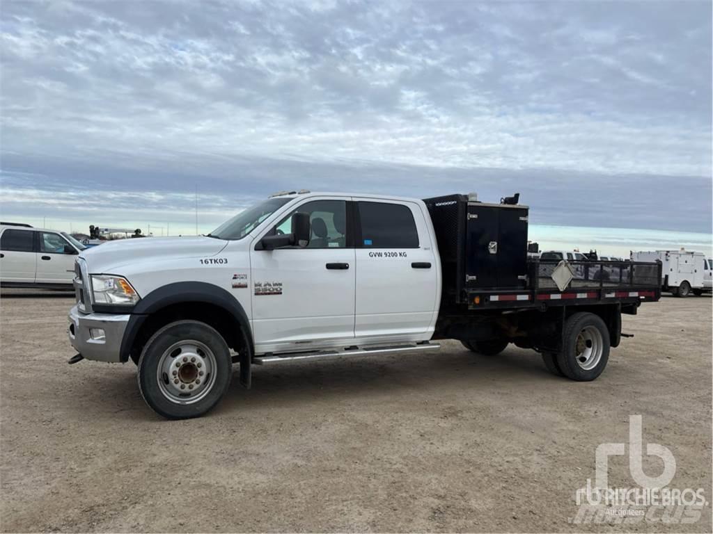RAM 5500 Lastbil med lad/Flatbed