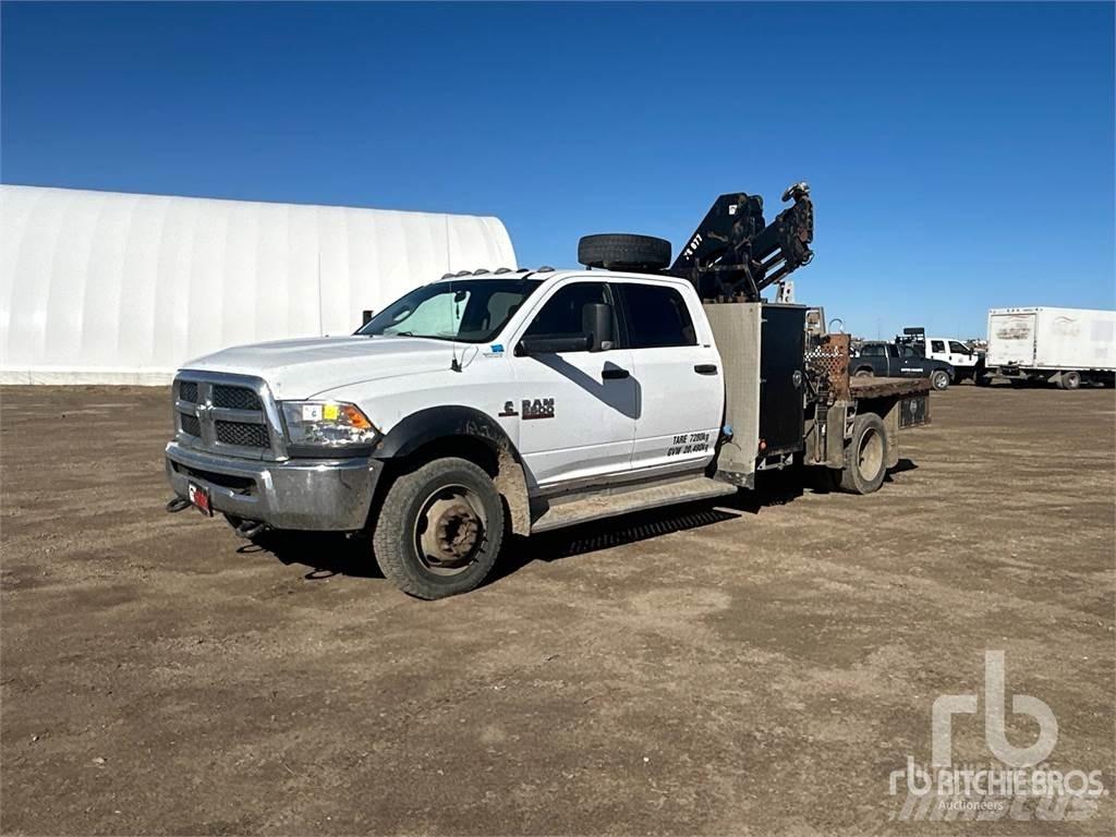 RAM 5500 Lastbil med kran