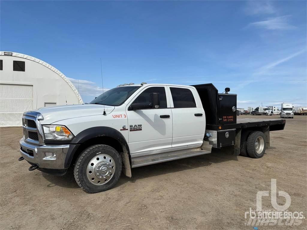 RAM 5500 Lastbil med lad/Flatbed