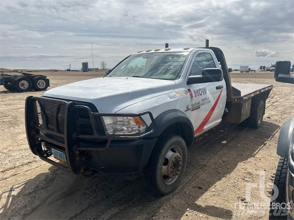 RAM 5500 Lastbil med lad/Flatbed