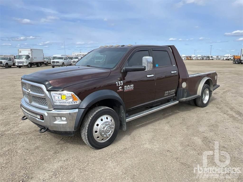 RAM 5500HD Lastbil med lad/Flatbed