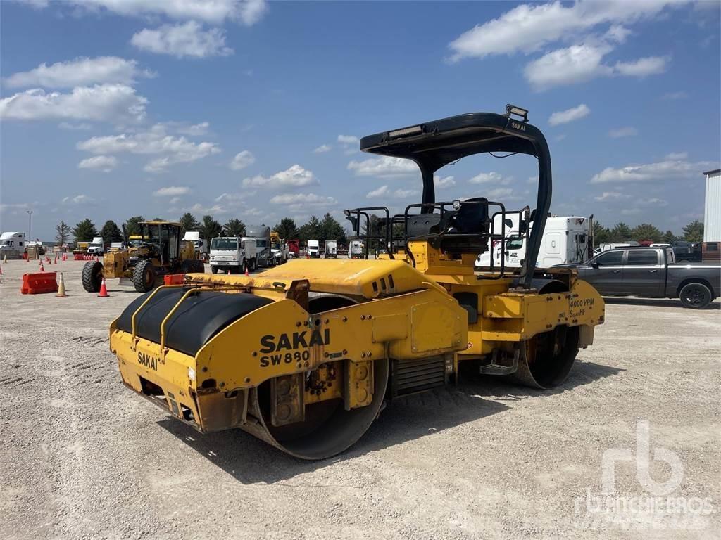 Sakai SW880 Tvilling tromle